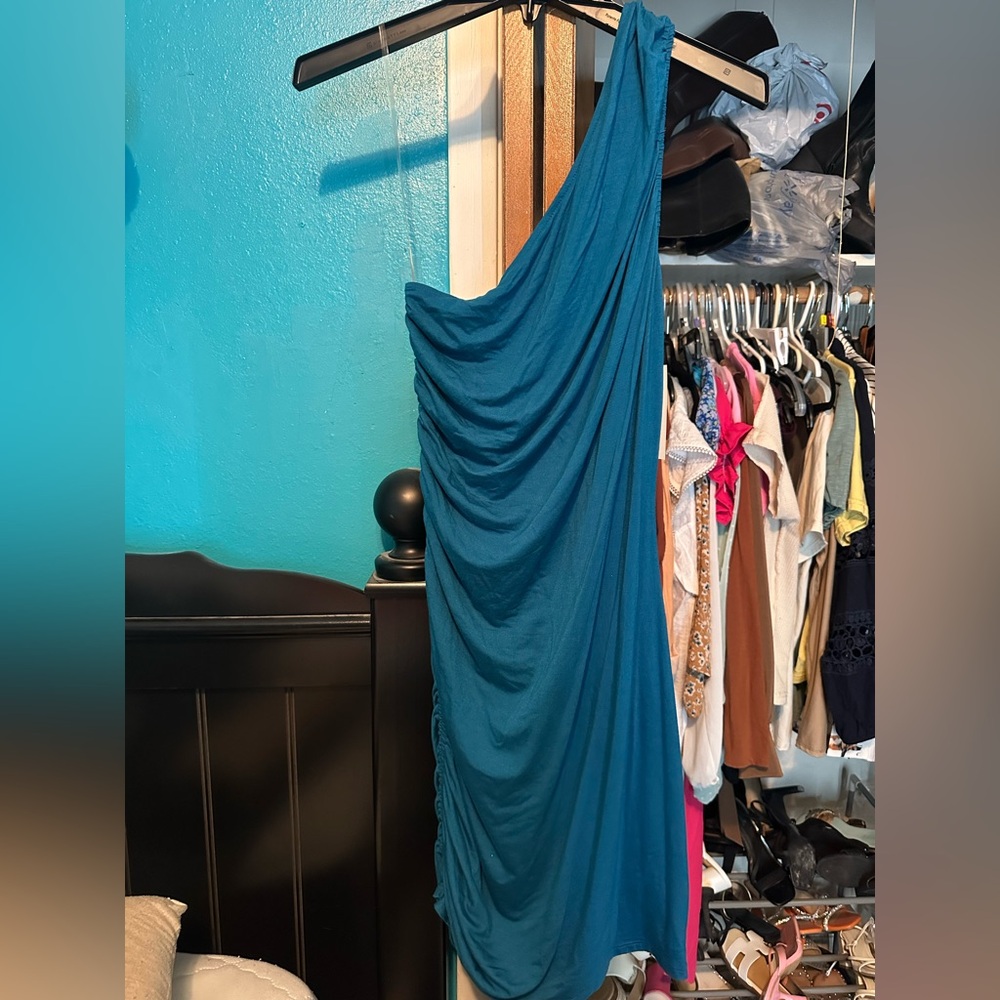 Elegant Teal One-Shoulder Dress